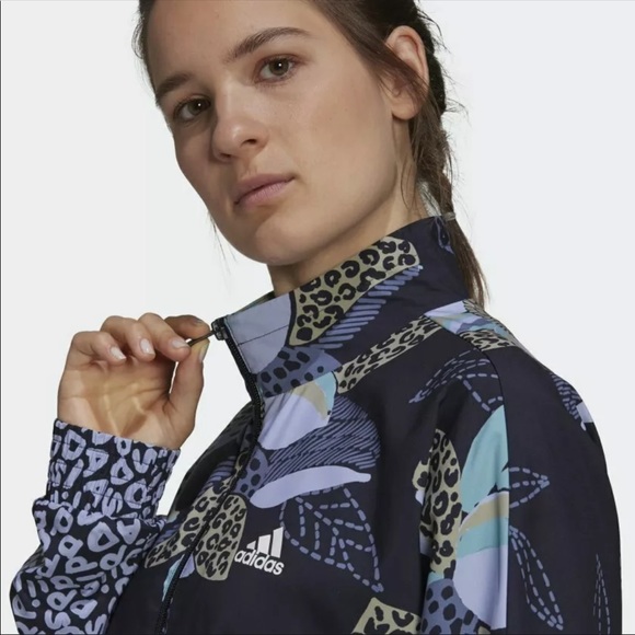 Adidas X Farm Rio Print Womens Lightweight Windbreaker GS6301 NEW Size Medium - Picture 5 of 6